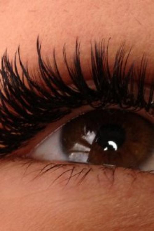 Пучковые ресницы 2Д. Виды наращивания ресниц 2Д Крупнейшие салоны красоты предлагают своим клиенткам различные виды процедуры двойного наращивания ресниц, каждая из которых имеет свои особенности и специфику.
Наиболее популярные техники: