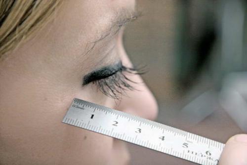 Средняя длина ресниц. Какая длина ресниц считается оптимальной?