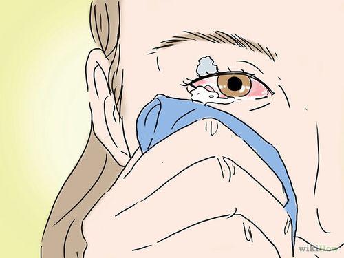 Первая помощь при попадании супер клея в глаз. Что делать, если клей попал в глаз