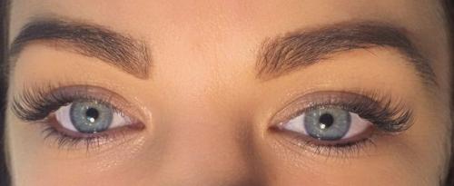 Бассейн после наращивания ресниц. Можно ли находиться в солярии с нарощенными ресницами?