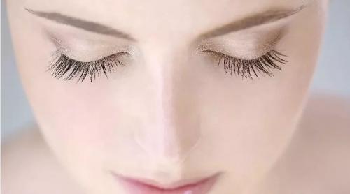 Ламинирование ресниц и антибиотики. Модная процедура: ламинирование бровей и ресниц