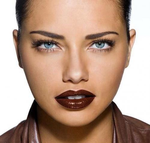 Накрашенные нижние ресницы уменьшают глаза. Нужно (можно) ли красить нижние ресницы? Не будет ли эффекта коровьих глаз?