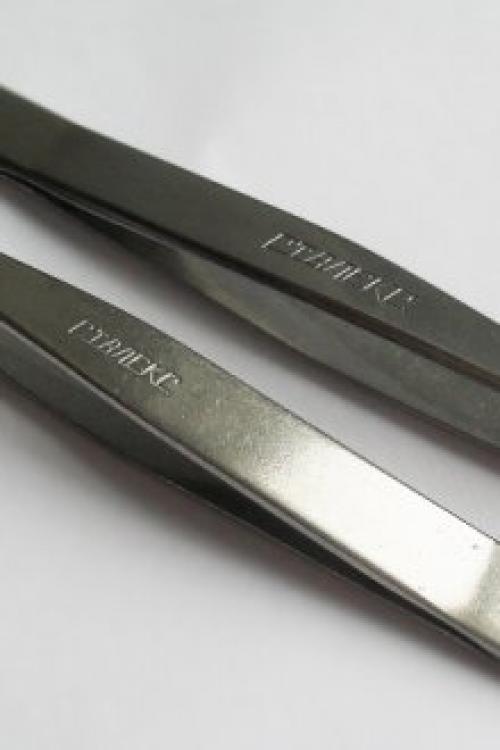 Пинцет для бровей, как называется. Какие бывают инструменты для коррекции бровей