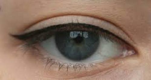 Сколько держится татуаж век до полного исчезновения. Сколько держится татуаж глаз в зависимости от вида 05 Сколько держится татуаж век до полного исчезновения. Сколько держится татуаж глаз в зависимости от вида 05