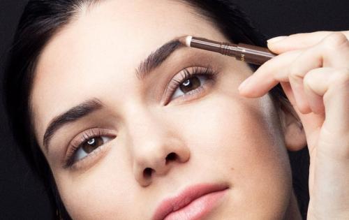 Как сделать форму бровей дома пошагово. Макияж бровей для начинающих в домашних условиях с фото пошагово