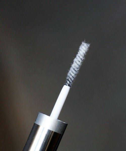 Тушь для искусственных ресниц. Косметика для глаз с эффектом затратных ресниц