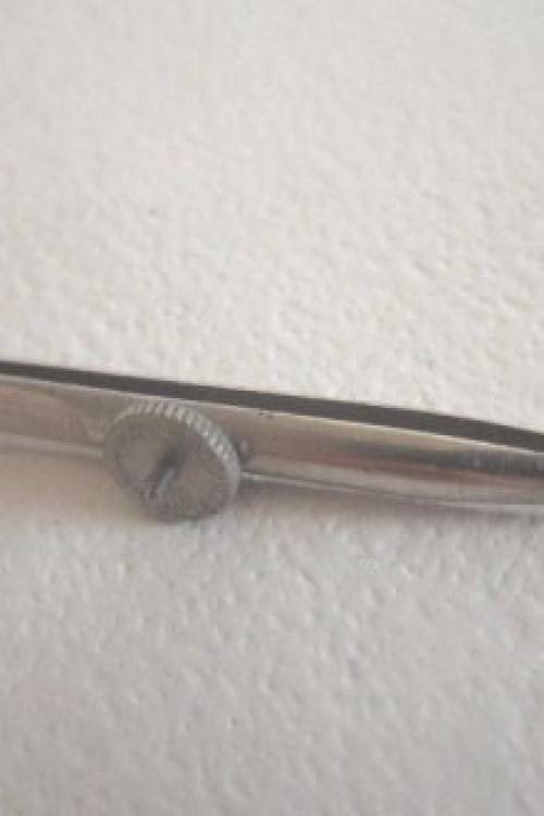 Лучший профессиональный пинцет для бровей. Какие бывают инструменты для коррекции бровей