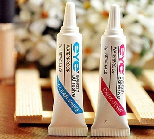 Можно ли клеить ресницы на клей момент. Мастер – класс, как клеить накладные ресницы на клей