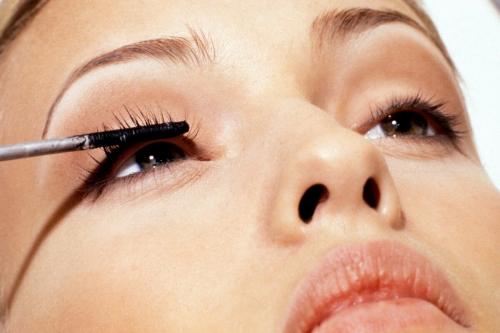 Масло для роста ресниц и бровей. Легендарное масло для роста волос, ресниц и бровей. Есть ли эффект?