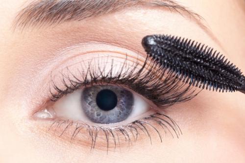 Как красить ресницы краской
