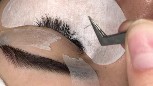 Веки опухли и чешутся после наращивания ресниц. Чем лечить отёк глаз после наращивания ресниц 03 Веки опухли и чешутся после наращивания ресниц. Чем лечить отёк глаз после наращивания ресниц 03