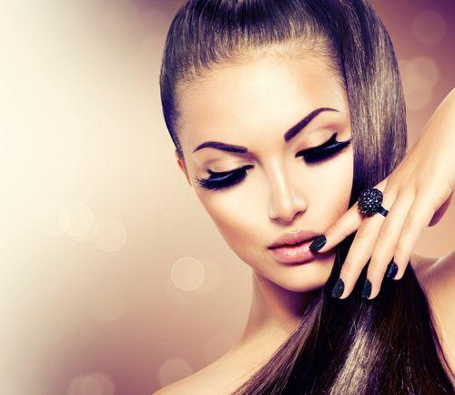 Сколько держатся нарощенные ресницы на море. Можно ли купаться с нарощенными ресницами в море