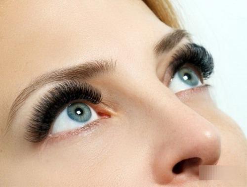 Ресницы 4д. Особенности наращивания ресниц