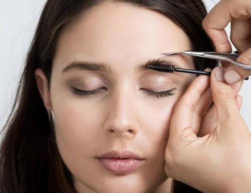 Граттаж бровей это. Что такое художественное оформление бровей