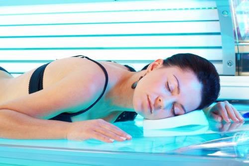 Можно ли в солярий После татуажа бровей. Как защитить перманентный макияж на открытом солнце 07 Можно ли в солярий После татуажа бровей. Как защитить перманентный макияж на открытом солнце 07