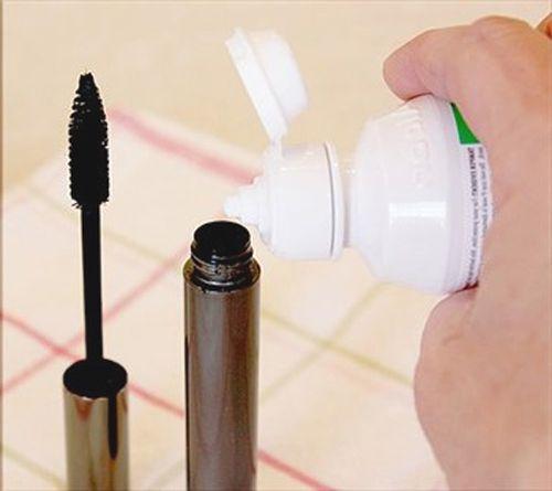 Чем разбавить водостойкую тушь. Что делать с загустевшей тушью без парафина?