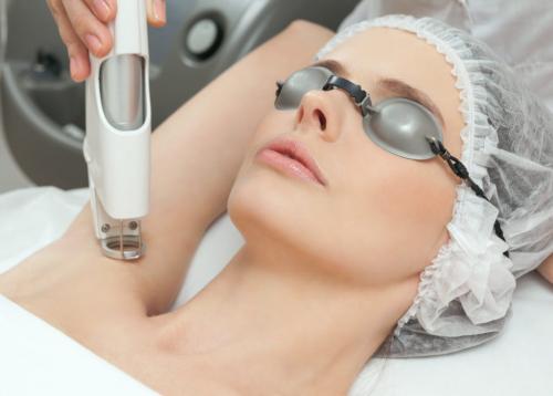 После первой лазерной эпиляции волосы не выпали. Сколько длится курс