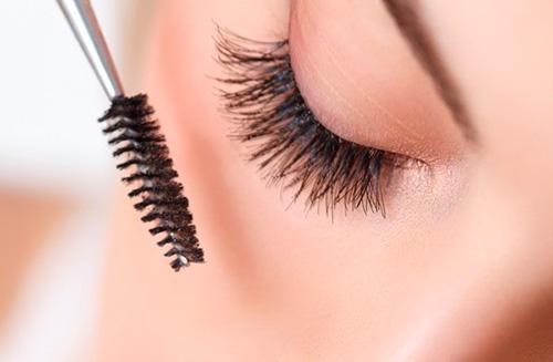 Ламинированные ресницы накрашенные тушью. Можно ли красить ламинированные ресницы тушью и краской