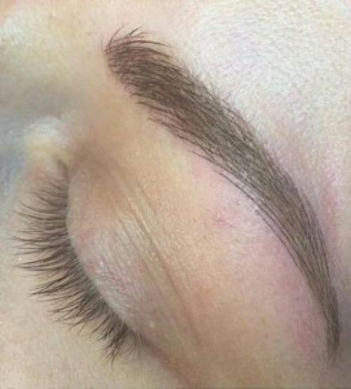 Микроблейдинг бровей за и против. Микроблейдинг «за» и «против» . В чем секрет удачного татуажа бровей?