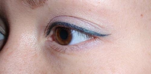 Неудачный татуаж верхнего века. Вся правда о перманентном макияже век. Почему я строго против татуажа стрелок? Фотопримеры.