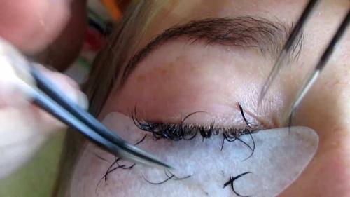 Когда нужно снимать нарощенные ресницы. Техника снятия нарощенных ресниц