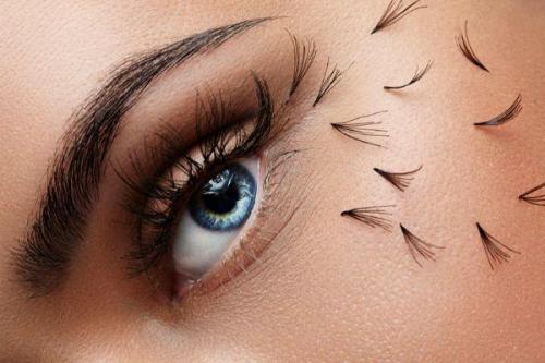 Опухло нижнее веко после наращивания ресниц. Что делать, если опухли веки после наращивания ресниц и нормально ли это?