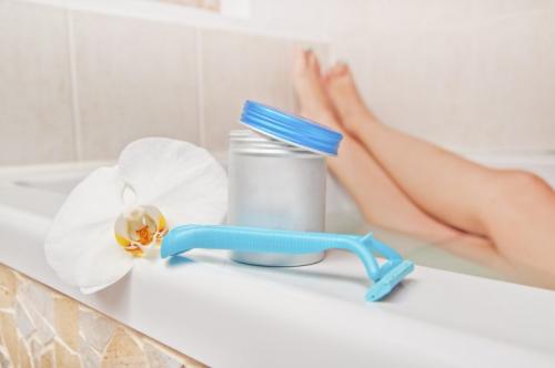 Как удалить волосы в зоне бикине народные методы. Способы депиляции волос с зоны бикини