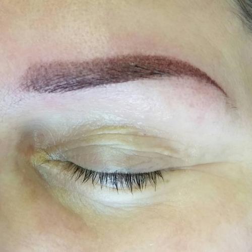 Татуаж бровей сколько по времени делать. Особенности ухода за бровями