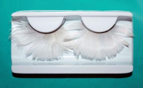 Белая тушь. Белые ресницы для создания оригинального образа — разбираемся основательно