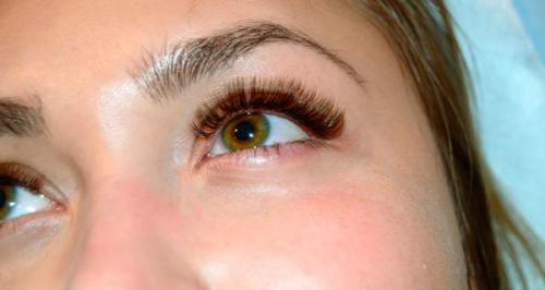 Ресницы с белыми кончиками. Какие бывают цветные ресницы