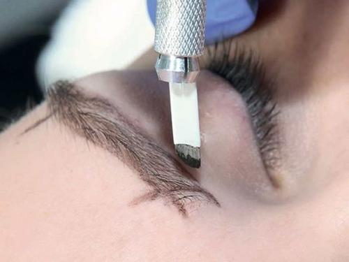 Татуаж или перманентный макияж бровей. Перманентный макияж и татуаж в чем разница? 04 Татуаж или перманентный макияж бровей. Перманентный макияж и татуаж в чем разница? 04