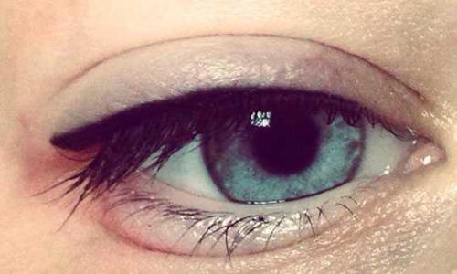 Долговременные стрелки на глазах. Виды микроблейдинга век 06