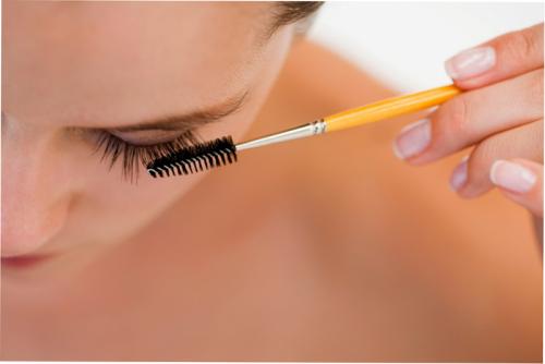 Вредно наращивать ресницы или нет. За и против