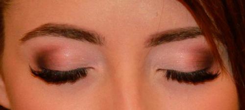 Можно ли с нарощенными ресницами рисовать стрелки. Беспроигрышный макияж для глаз с нарощенными ресницами