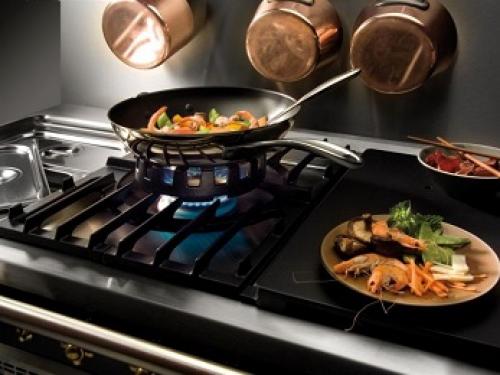 Какая техника лучше татуаж бровей. Какую технику татуажа бровей выбрать - волосковую или растушевку? 05