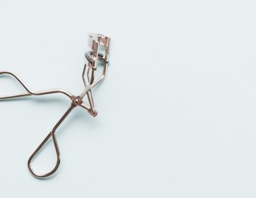 Как правильно пользоваться щипцами для ресниц. Щипцы для ресниц. Как выбрать, как пользоваться и цена щипцов для ресниц 18 Как правильно пользоваться щипцами для ресниц. Щипцы для ресниц. Как выбрать, как пользоваться и цена щипцов для ресниц 18