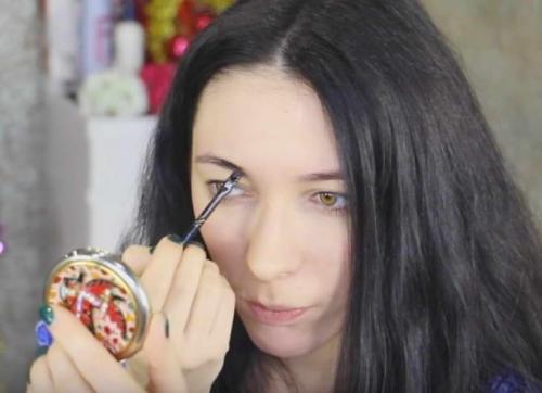 Чем можно обезжирить брови в домашних условиях. Техника окрашивания в домашних условиях