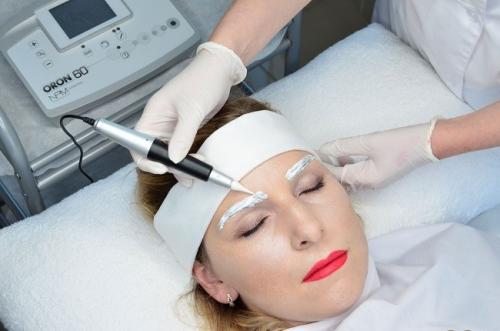 Выведение татуажа бровей ремувером. Этапы и особенности использования ремувера 01 Выведение татуажа бровей ремувером. Этапы и особенности использования ремувера 01