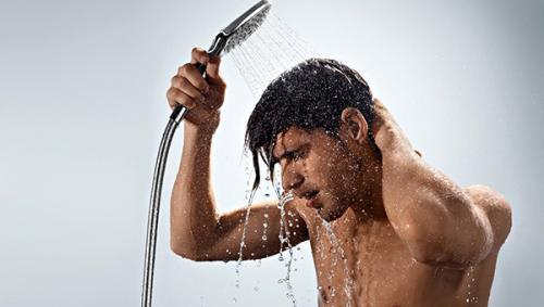 Мужской шугаринг яичек. Шугаринг бикини мужской до и после