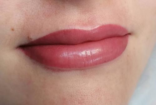 Татуаж губ стоит делать. Напыление губ. Перманентный макияж губ, который я бы сделала