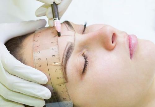 На какой день сходит корочка после татуажа век. Как и сколько времени заживает татуаж