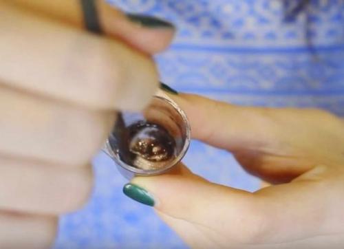 Чем можно обезжирить брови в домашних условиях. Техника окрашивания в домашних условиях