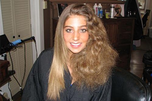 Сколько держать кератин на волосах. Сколько держится кератиновое выпрямление волос – технология процедуры и ожидаемые результаты