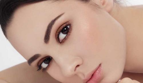 Теневая растушевка бровей уход после. Особенности татуажа бровей методом растушевки