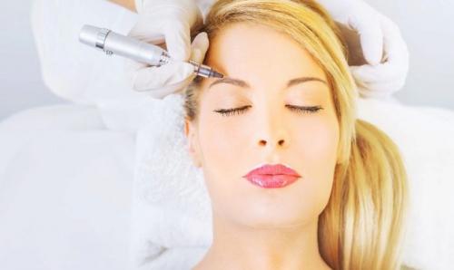 Что будет если не делать коррекцию татуажа бровей. Для чего нужна коррекция бровей после татуажа? 01