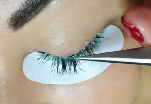 Накладные ресницы, как клеить и снимать. Пошаговая инструкция по удалению в домашних условиях