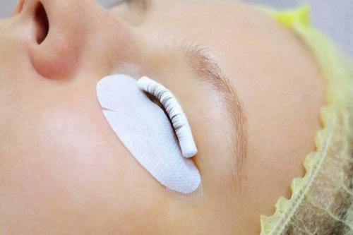 Завивка ресниц дома. Завивка ресниц с помощью химических средств. Пошаговая инструкция и отзывы