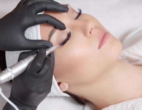 Татуаж бровей больно это. Больно ли делать татуаж бровей 03