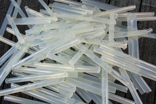 Что можно клеить горячим клеем. Что такое термоклей