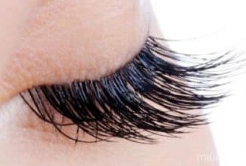 Какие нарощенные ресницы дольше держатся. От чего зависит срок “носки” нарощенных ресниц, правила ухода, как долго держатся по времени